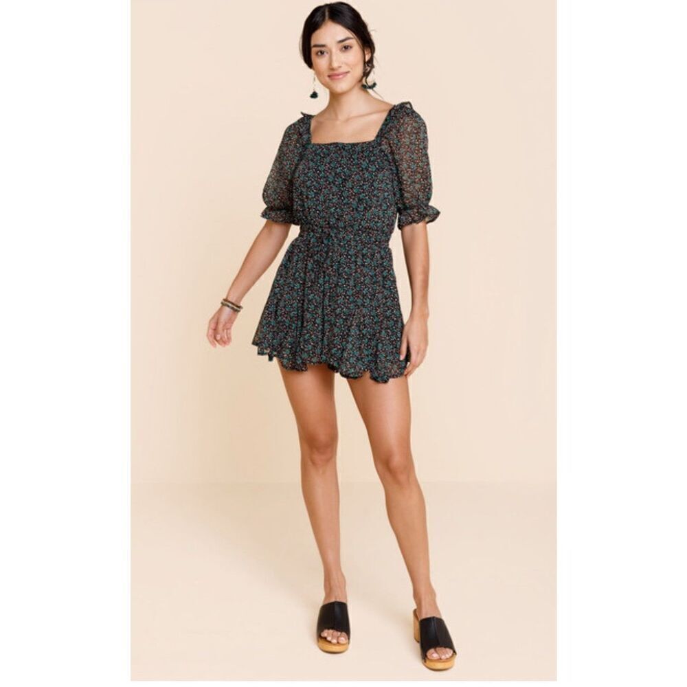 Francesca's Mi Ami Floral Romper M Black Green Puff Sleeve Square Neck Boho M